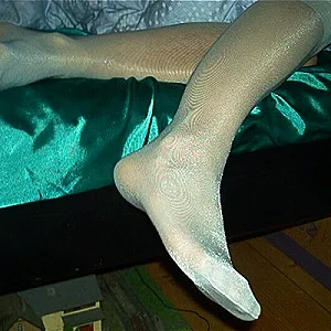 Nylonbeine und Fuesse in Nylon verpackt. Galeriebild