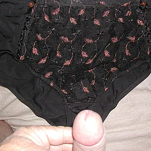 Wanking in Bra and slip gallery image
