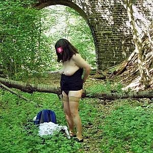 outdoors 9 gallery image