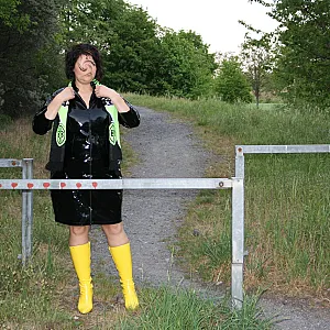 yellow black gallery image