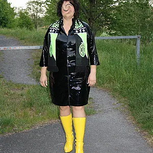 yellow black gallery image