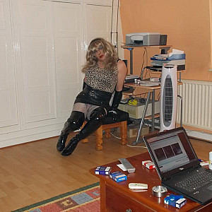 hot secretary Galeriebild