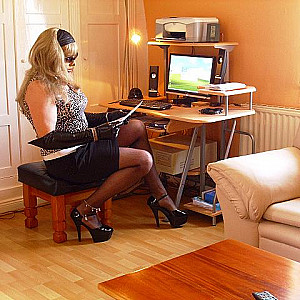 hot secretary Galeriebild