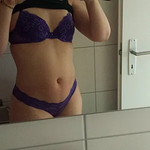 Sonja the hot lady 2 gallery image