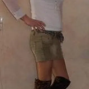 overknees and miniskirt gallery image