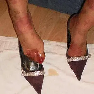 Sperma in den Schuh Galeriebild