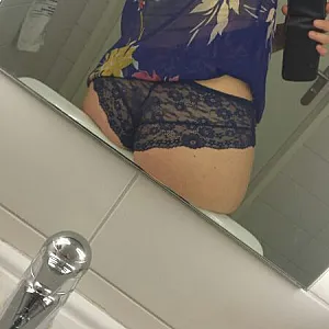 Sonja the hot lady gallery image