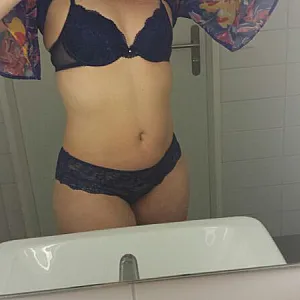 Sonja the hot lady gallery image