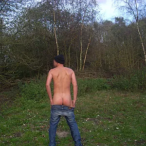 I accomplish a wish - pee in park 3 gallery image