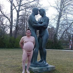 Nr.2  55Paul55 Nackt vor dem See Galeriebild