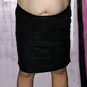 Sexy unter einer Brücke 2 Galeriebild
