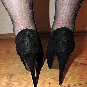High Heels and black Pantyhose Galeriebild