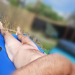 nude in the sun gallery image