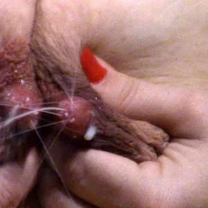 dirndlpussy gallery image