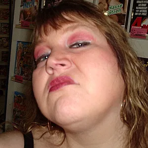 Posen in der Pornoabteilung Galeriebild