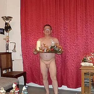 55Paul55 nackt zur Weihnachtszeit Teil 1 Galeriebild