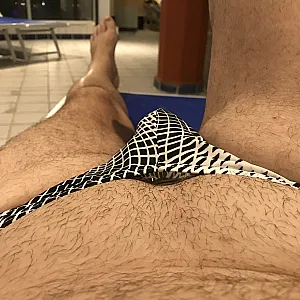 Neue Badewäsche u, -strings Galeriebild