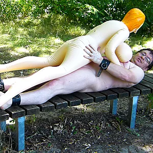 Puppen und Pilze der Nackte 55Paul55 Galeriebild