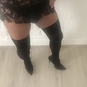 Bitch Andrea gallery image