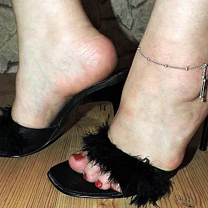 Fotzen Feet und Mules Galeriebild