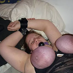 my horny tits gallery image