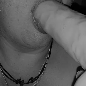 to wank for 2 gallery image