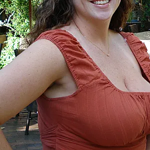 NUDE WIFE gallery image