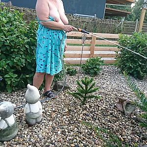 sexy in the garden gallery image