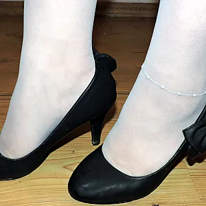 Nylon, Jeans und High Heels Galeriebild
