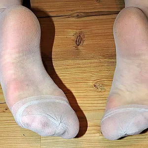 Nylon, Jeans und High Heels Galeriebild