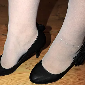 Nylon, Jeans und High Heels Galeriebild