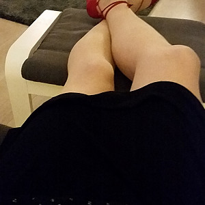 New Dress & Red Heels Galeriebild