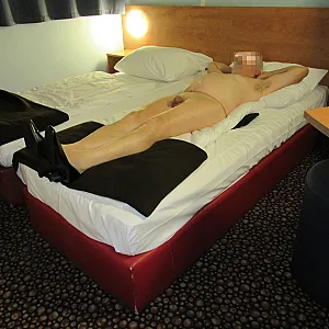 nackt im Hotel 09 Galeriebild