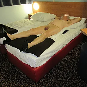 nackt im Hotel 09 Galeriebild