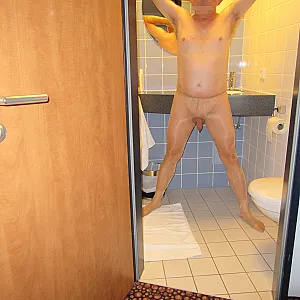 Sklave im Hotelzimmer 43 Galeriebild