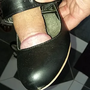 geil in wäsche und schuhe Galeriebild