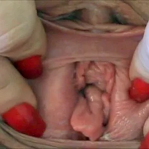 freshly shaved cunt gallery image