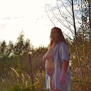 Outdoor shoot 3 gallery image