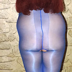 showing off in blue gallery image