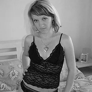 Veronika gallery image
