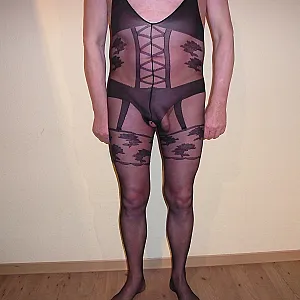Ich ganz in Nylon Galeriebild