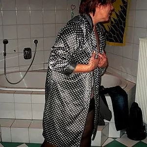 hurenfotze mal ohne haarigen busch beim wichsen Galeriebild
