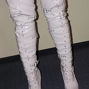 noch  mehr geile stiefel Galeriebild
