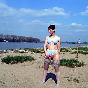Blown Spanner am Rhein gallery image