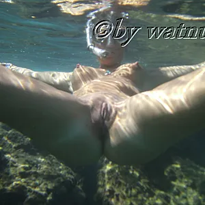 under water 2 gallery image