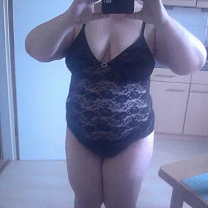 me in dessous gallery image
