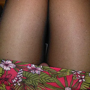 Ich liebe Nylons, Minis,..und Frau zu sein Galeriebild
