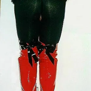 Nylons & 18 cm hohe "Fickhacken" !! Galeriebild