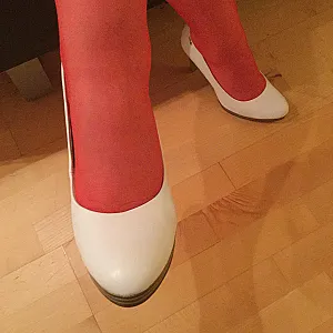 First image of doger36's Gallery - red or lila
