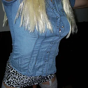 First image of devbiboy85's Gallery - New Lilly 4